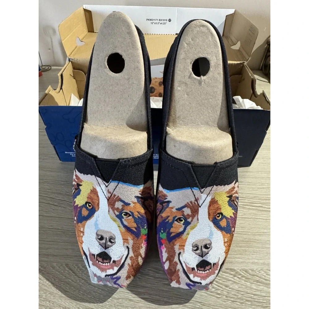 NWT Skechers BOBS Size 9 Black Plush-Breeds Woman Flats Australian Shepherd Dog